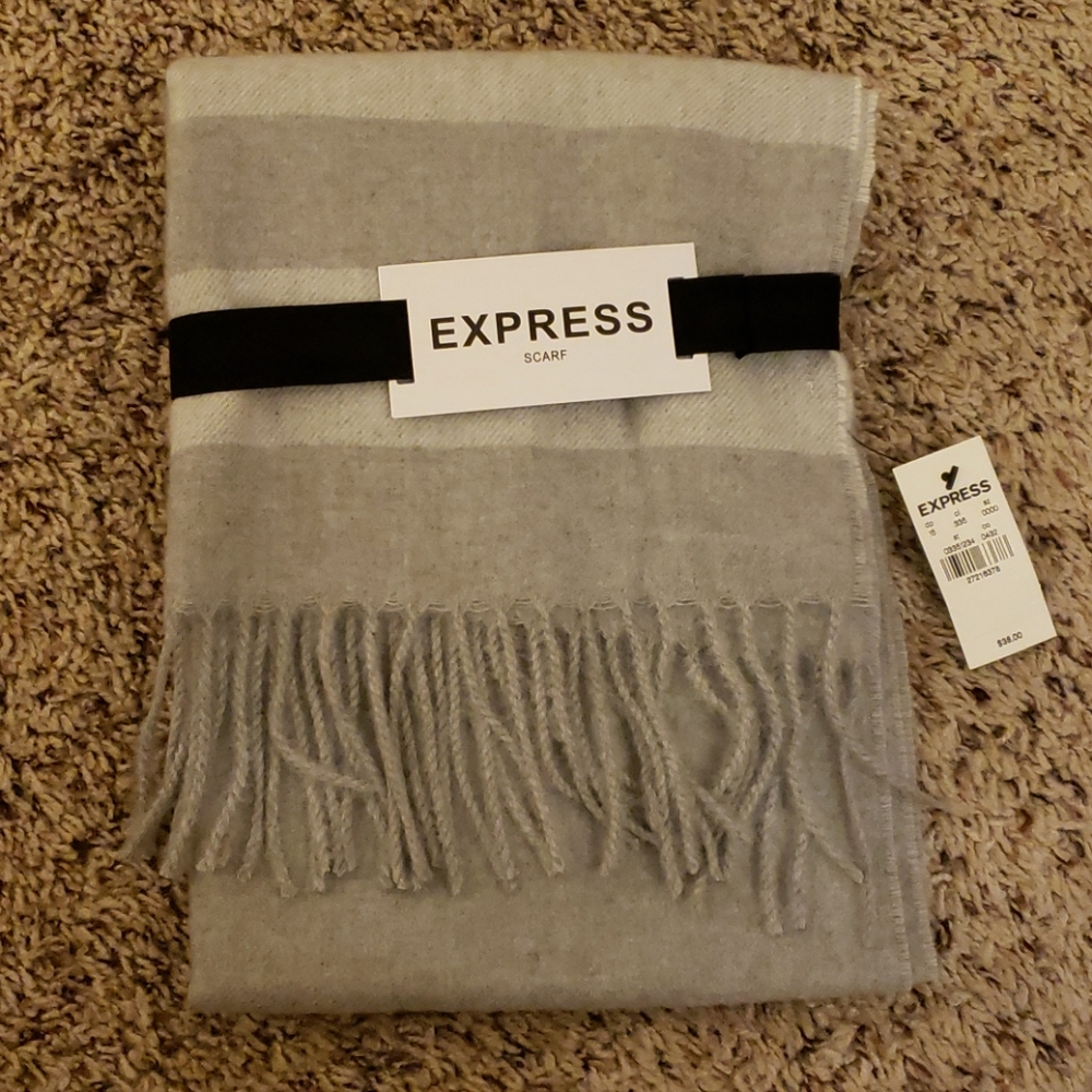 Express Scarf